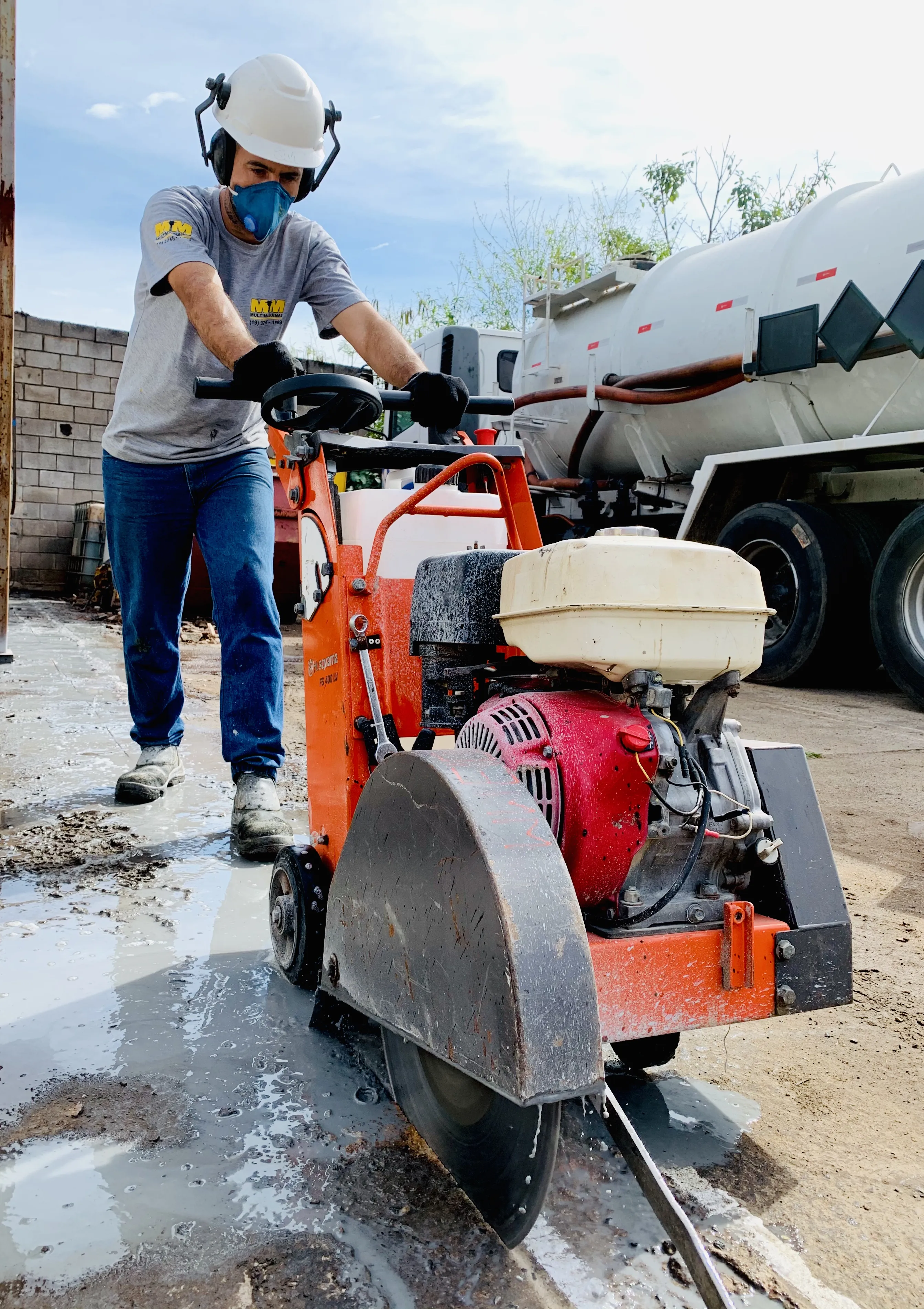 Serviço de corte em concreto
